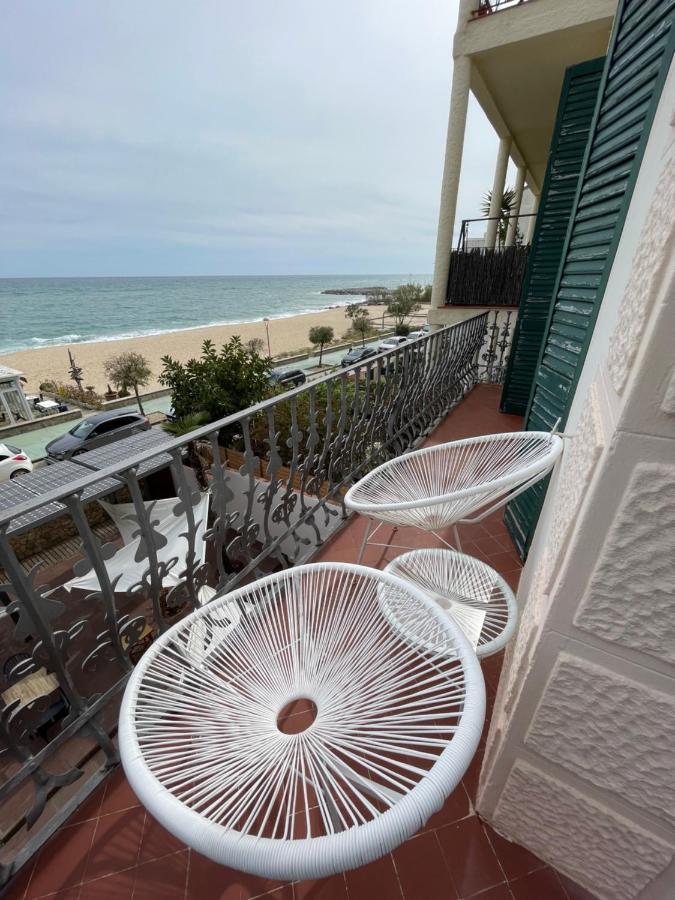 Kalima Beach Hotel Caldes D'Estrach Ngoại thất bức ảnh